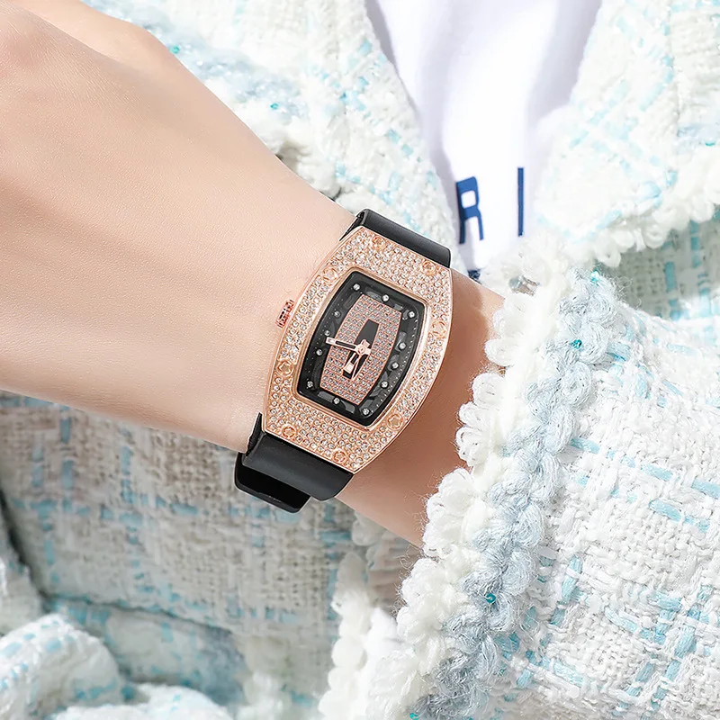 Black rosy