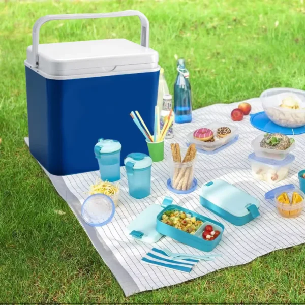 Portable Thermal Cooler, ideal for outdoor activities, made of durable polypropylene (PP) with capacities of 10, 18, 24, and 30 liters for camping, beach, or picnics. Perfect beach fridge for keeping your items cool. - Image 3